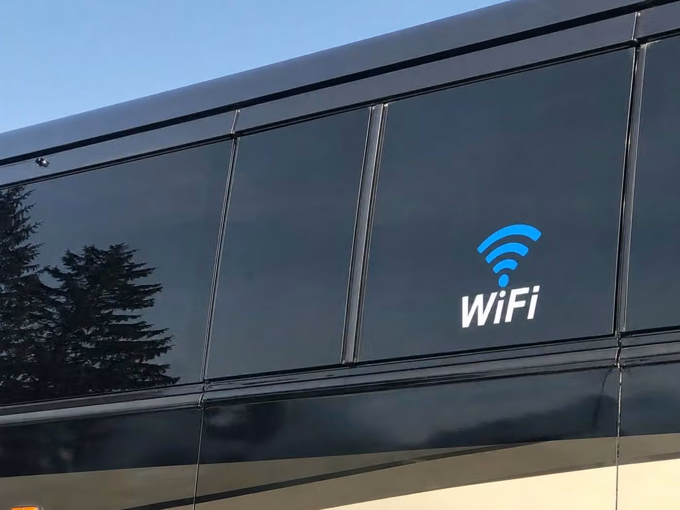 burlingame 18 passenger minibus wifi