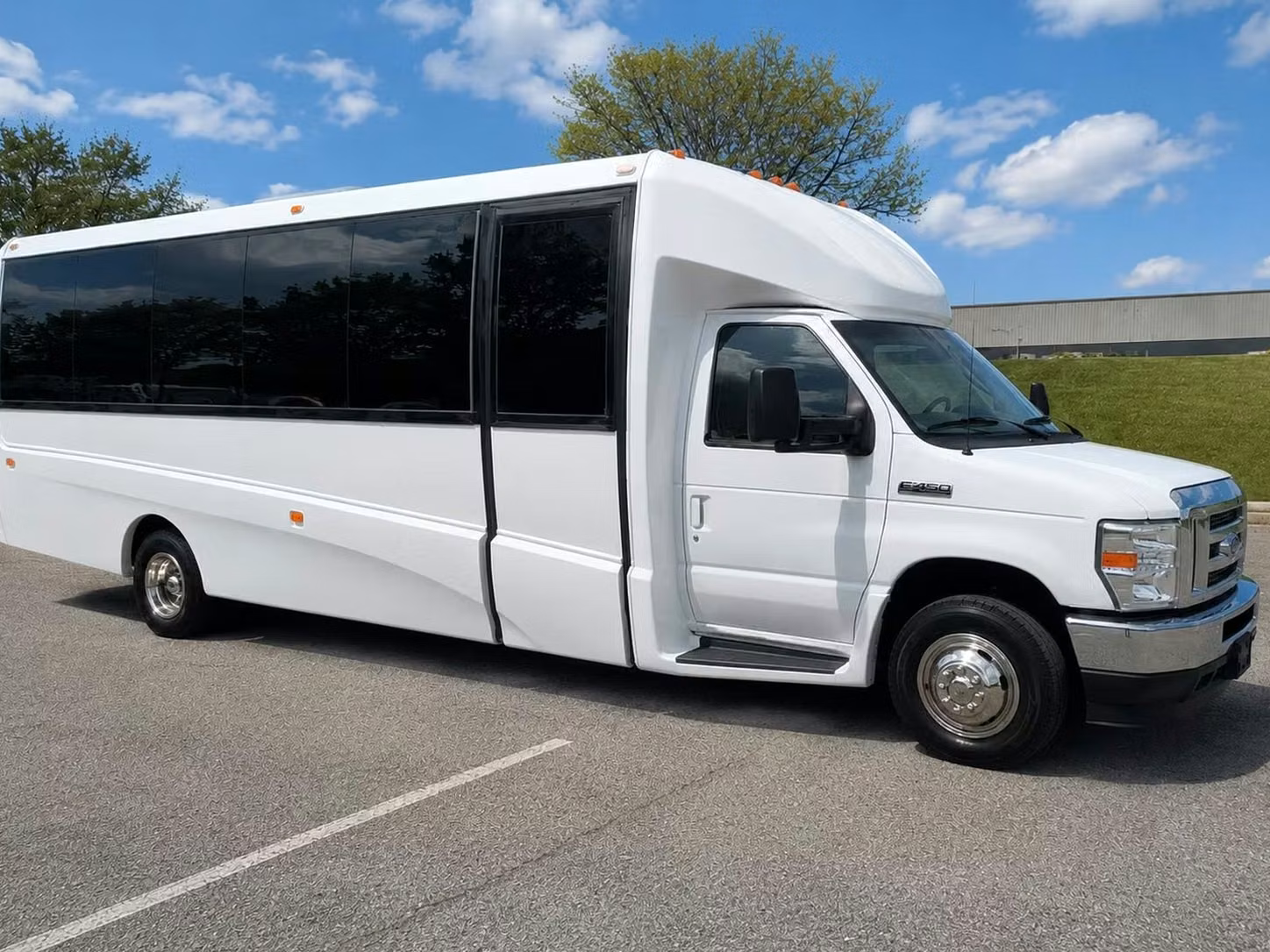 burlingame 20 passenger minibus rental