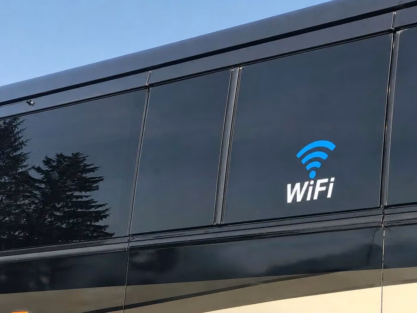 burlingame 20 passenger minibus wifi