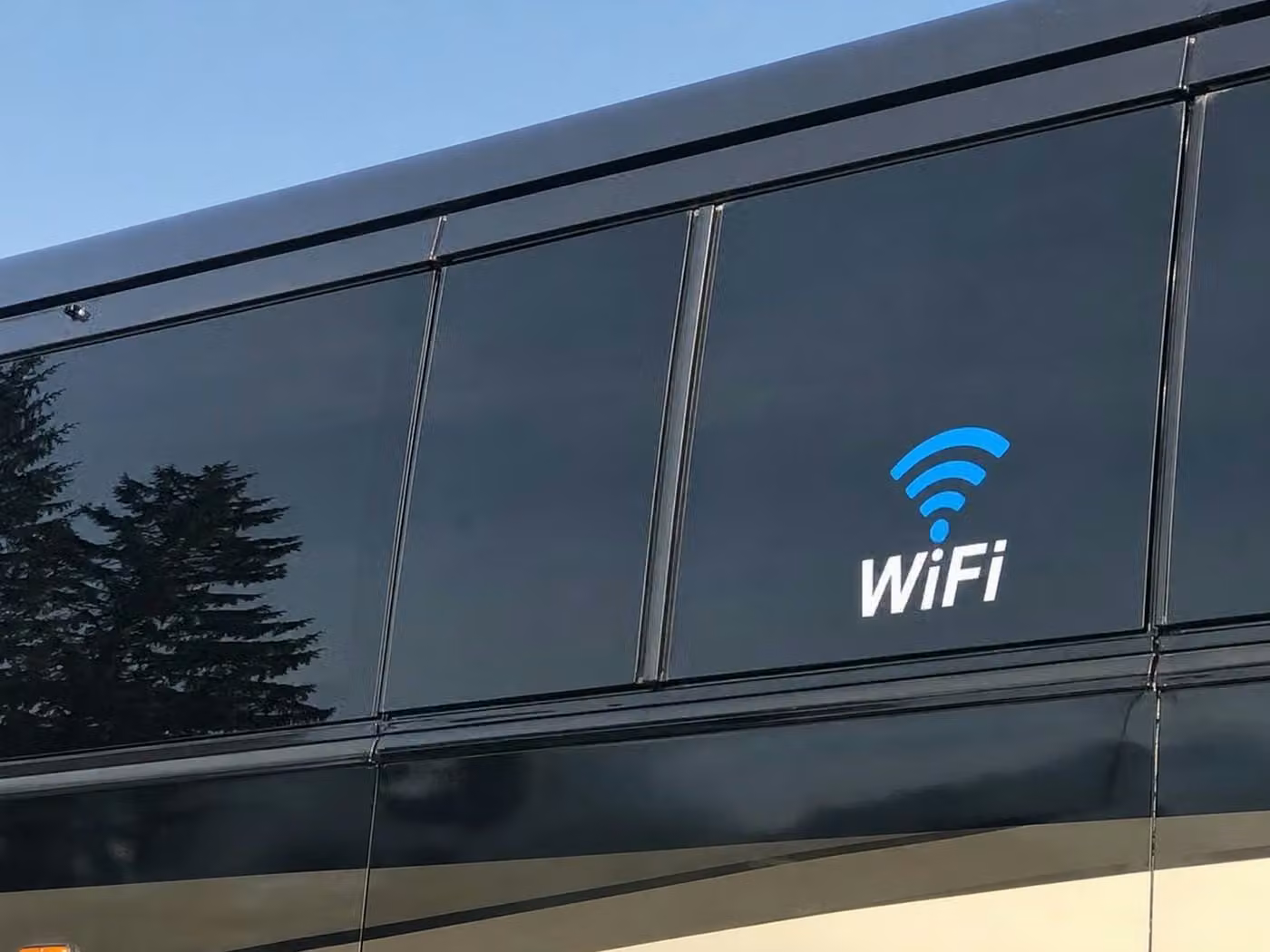 burlingame 30 passenger minibus wifi