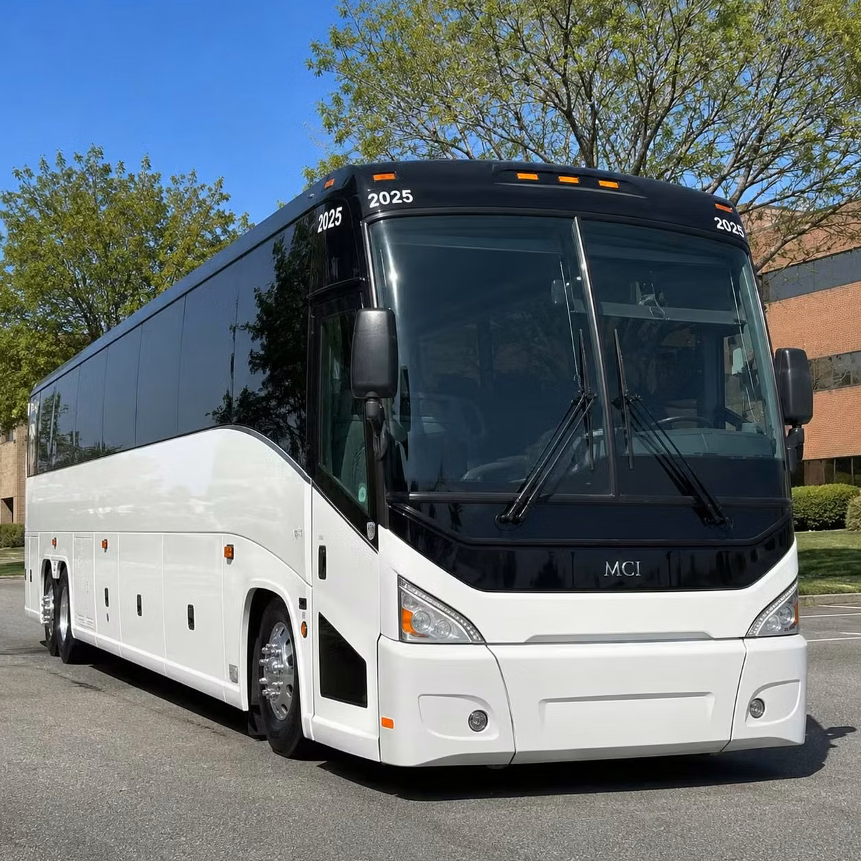 burlingame corporate charter buses with fast wifi power outlets and tray tables